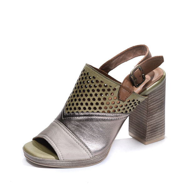 Slika Ženske sandale Bueno 9N6405 silver-grey
